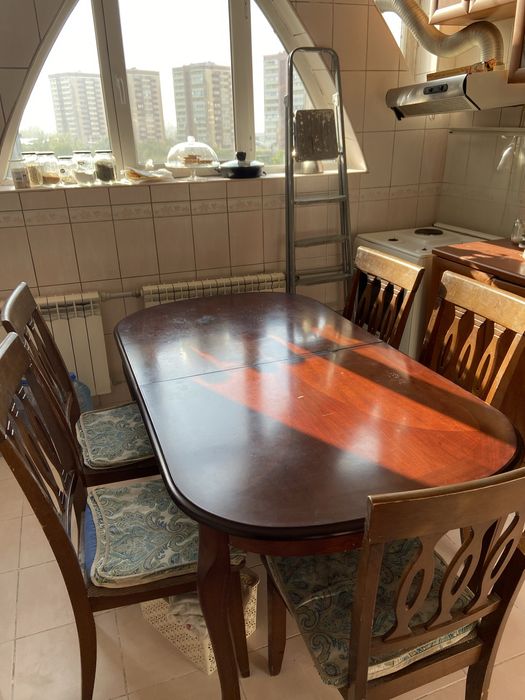 Продам Кухонный Стол