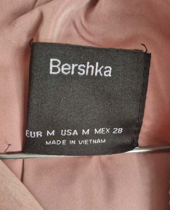 Geaca cu puff  BERSHKA , masura 28 pt 10/11 ani