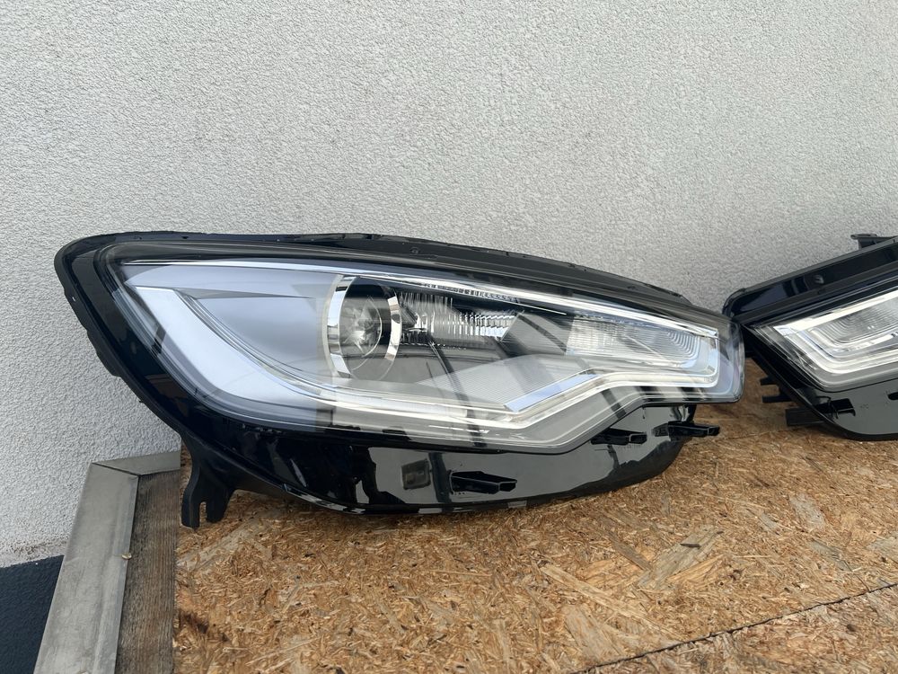 SET Far stanga dreapta Audi A6 C7 4G Xenon + LED Originale Europa