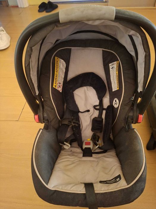 Scoica copil cu suport pentru masina