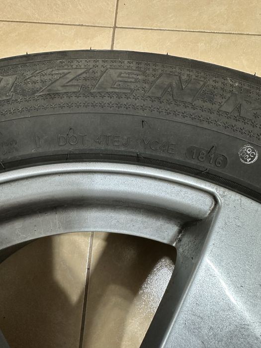 Vand 4 jante Dezent + 4 anvelope iarna Kumho 225 65 R17