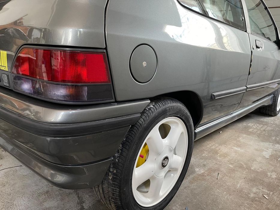 Clio Bacarra, istoric , 0 taxe , reconditionata total.