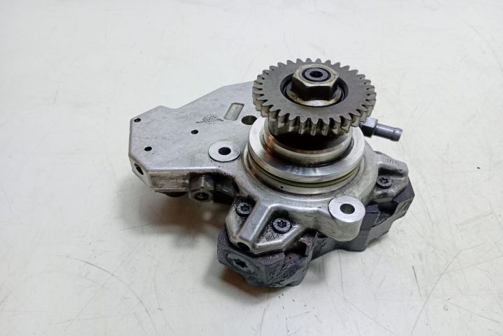 Pompa inalta 3.0 cdi A6420700501 Mercedes-Benz CLS-Class C219 seria