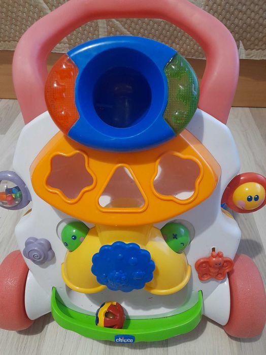 Столче за кола + проходилка - 40 лв.