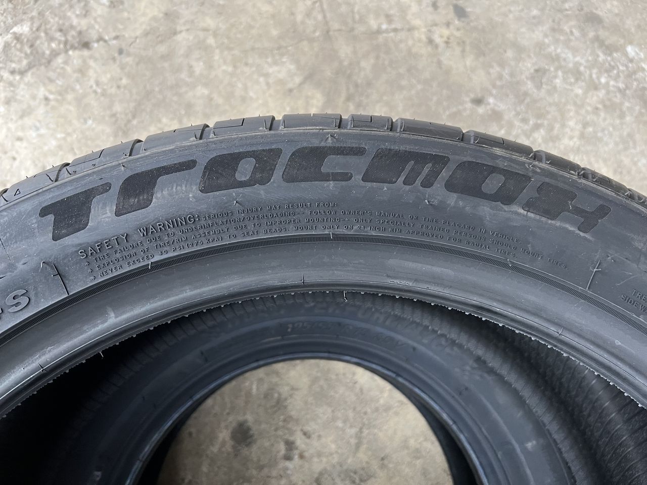 Нови летни гуми TRACMAX RS01+ 275/45/20 110Y ZR XL ТОП ОФЕРТА  2754520