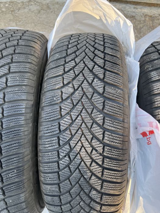 Гуми Bridgestone Blizzak 215/60/17