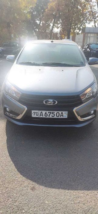 Лада Веста 1.8 сотилади