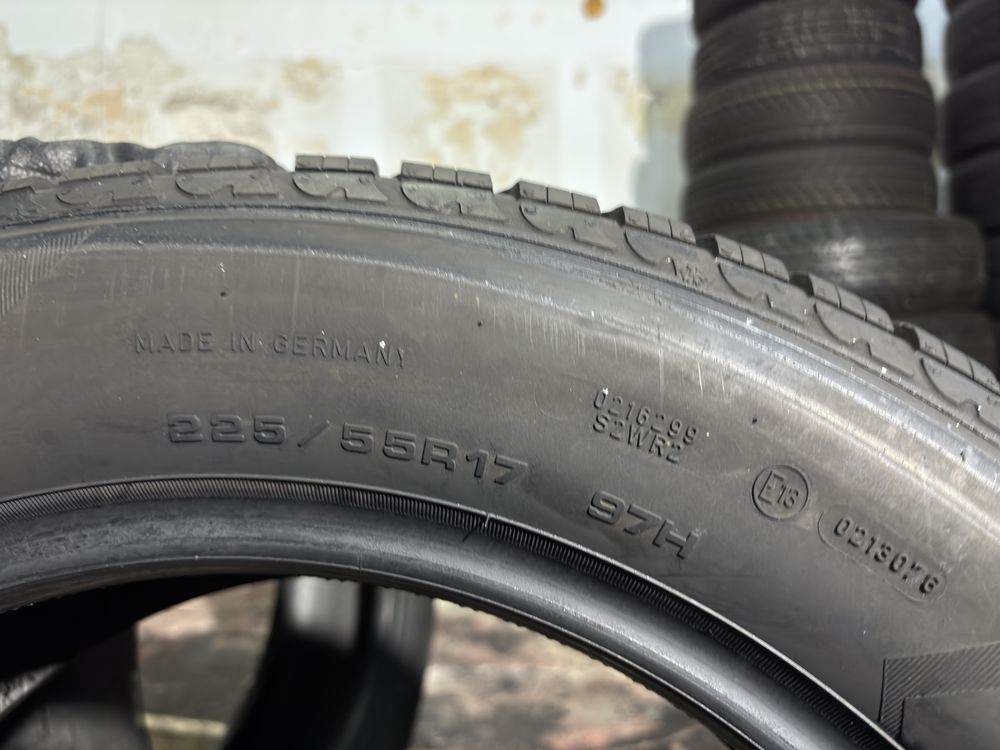 225/55R17 97H GoodYear ultra grip 6mm