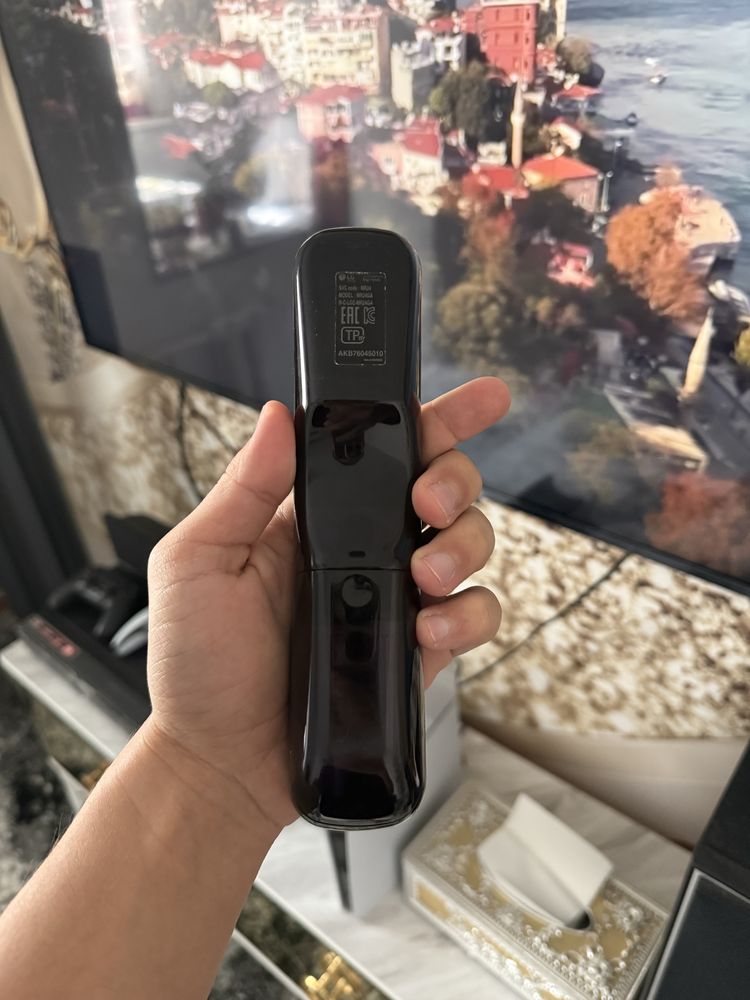 LG tv 65" 4k UHD Smart TV