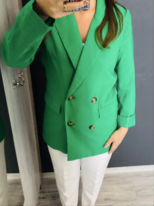 Ново зелено сако S размер