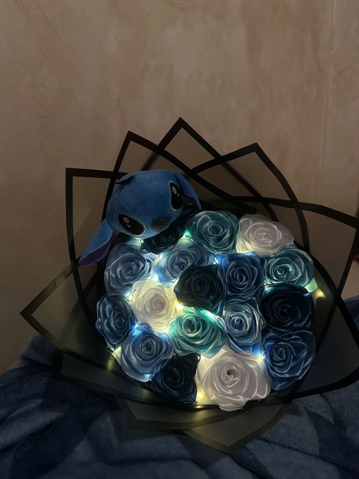 Buchet de trandafiri din satin