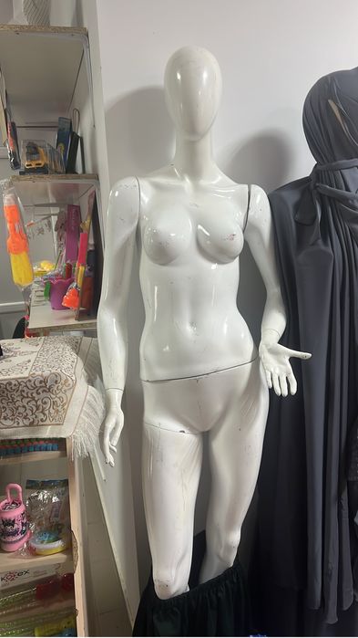 продам маникены в хорошем состоянии