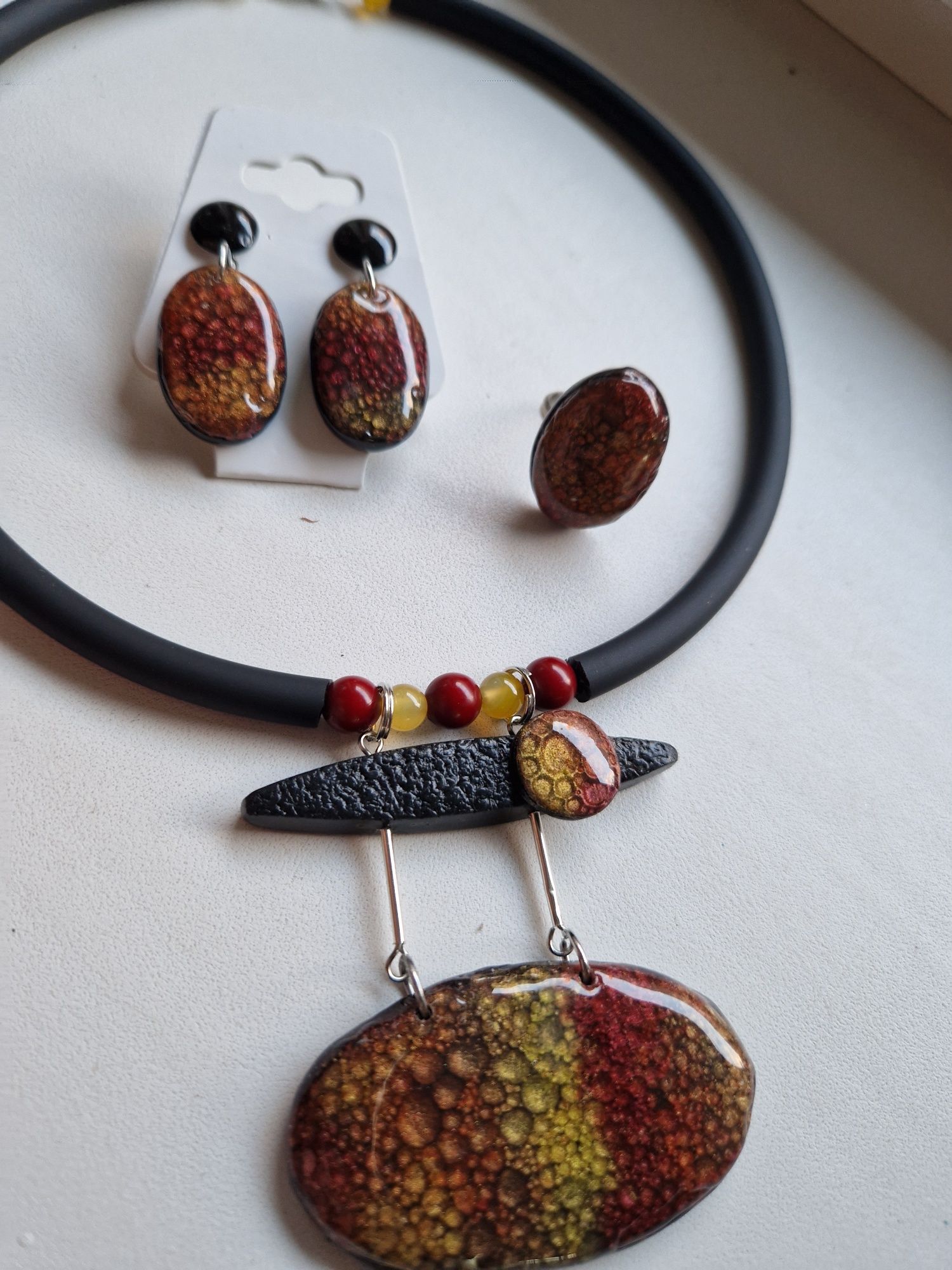 Bijuterii hand made