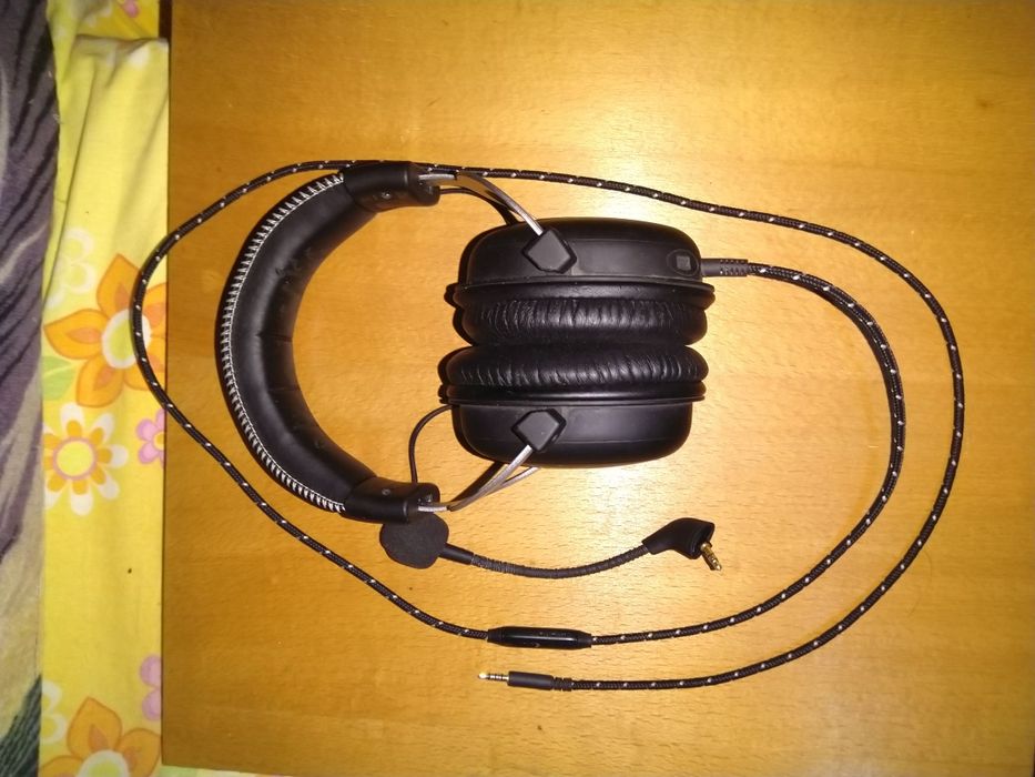 Căști cu microfon
