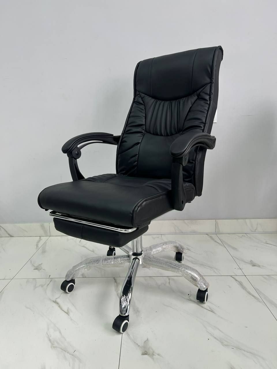Кресло для руководителя модель Mers 141-9