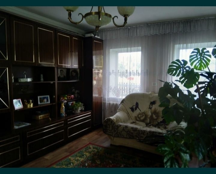 Кирпичный капитальный дом