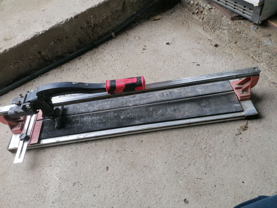 Машинка за рязане на плочки