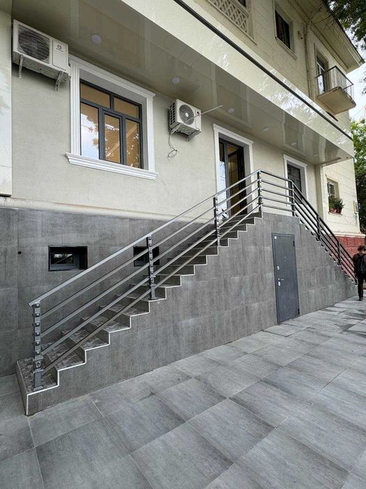 Продаётся помещение 100м2+100м2 Ориентир: улица Шота Руставели