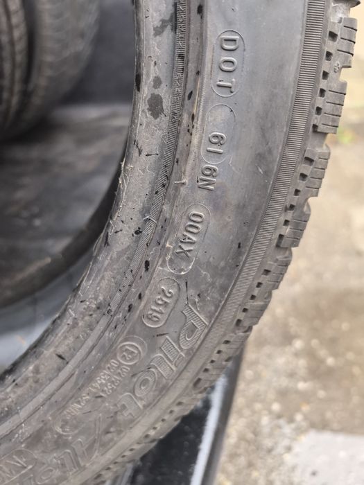 235/45/19 MICHELIN