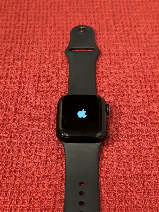 Apple watch SE, 40mm, second generation