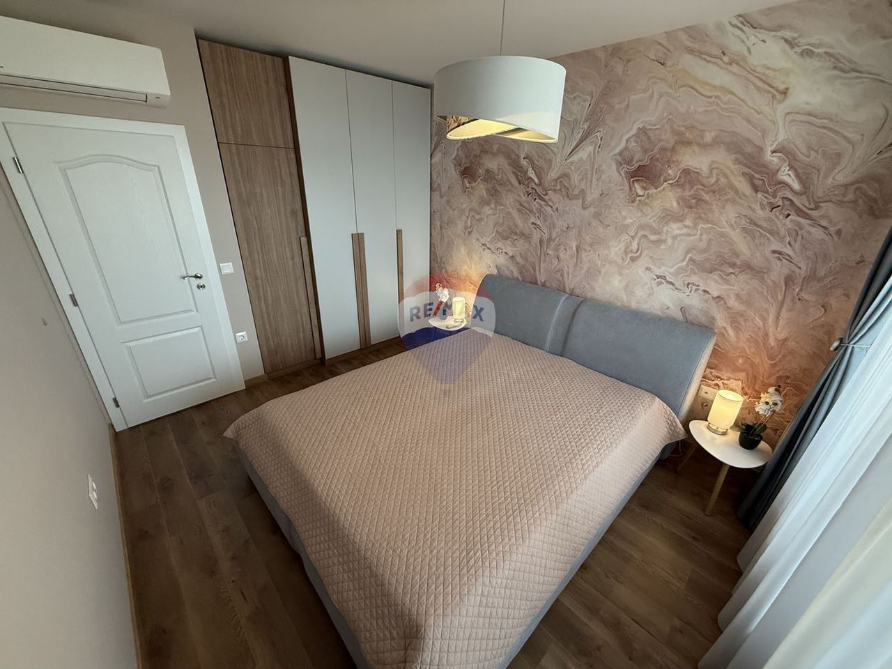 Продава се Двустаен апартамент в к.к. Св.Св. Константин и Елена - 63 кв.м за 2969 €/кв.м - Снимка #6