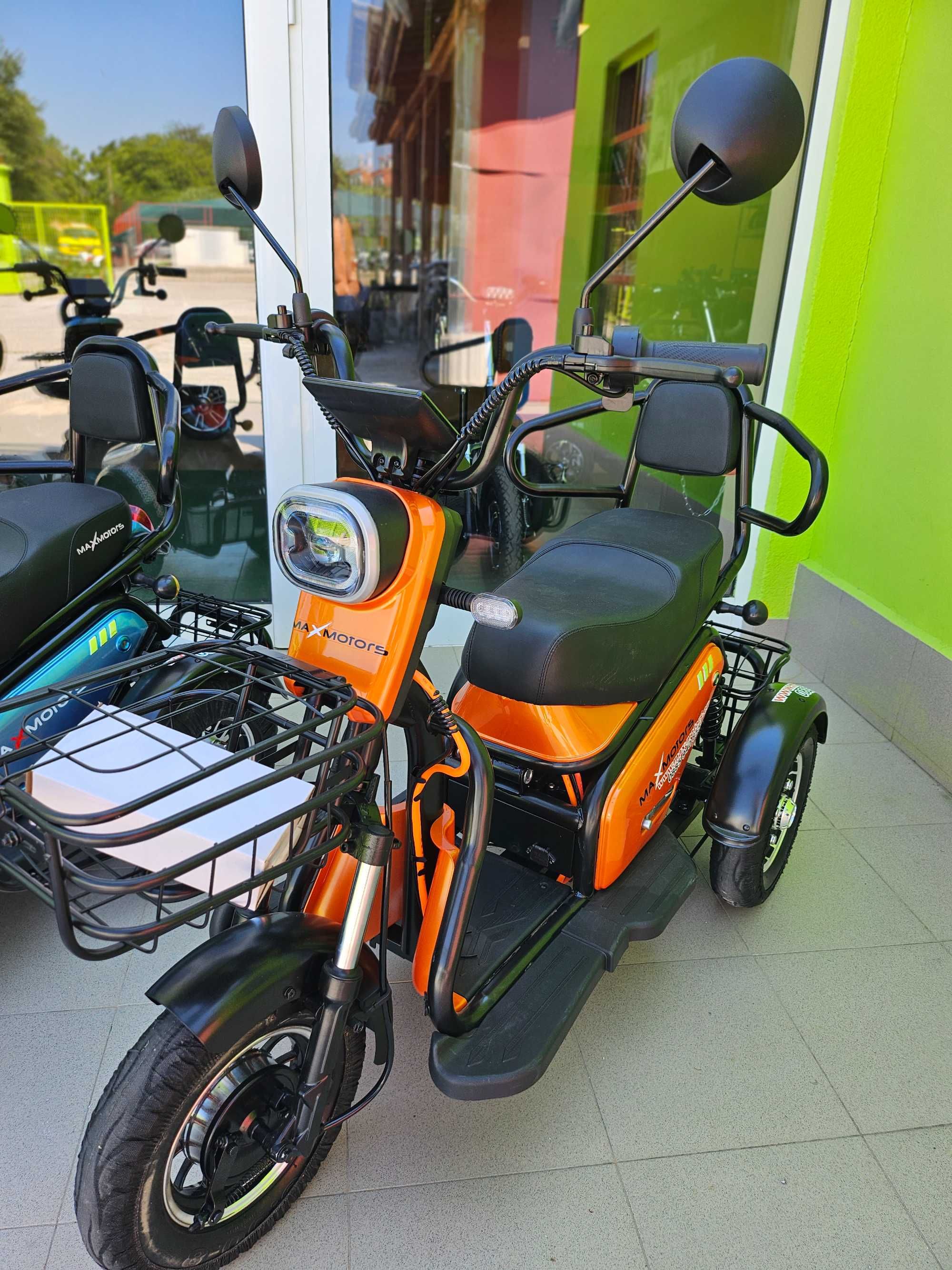 Електрическа триколка MaxMotors Pudding 1800W 48V-20Ah Двуместна