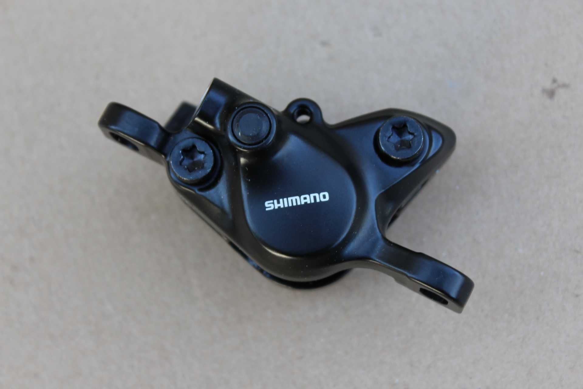 Shimano BR-MT200 Post-Mount etrier + placute si accesorii