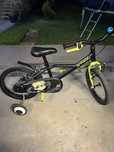 Vand bicicleta BTWIN Dark Hero 500