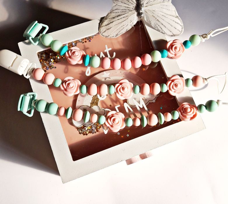 Клипс за биберон с име персонализиран