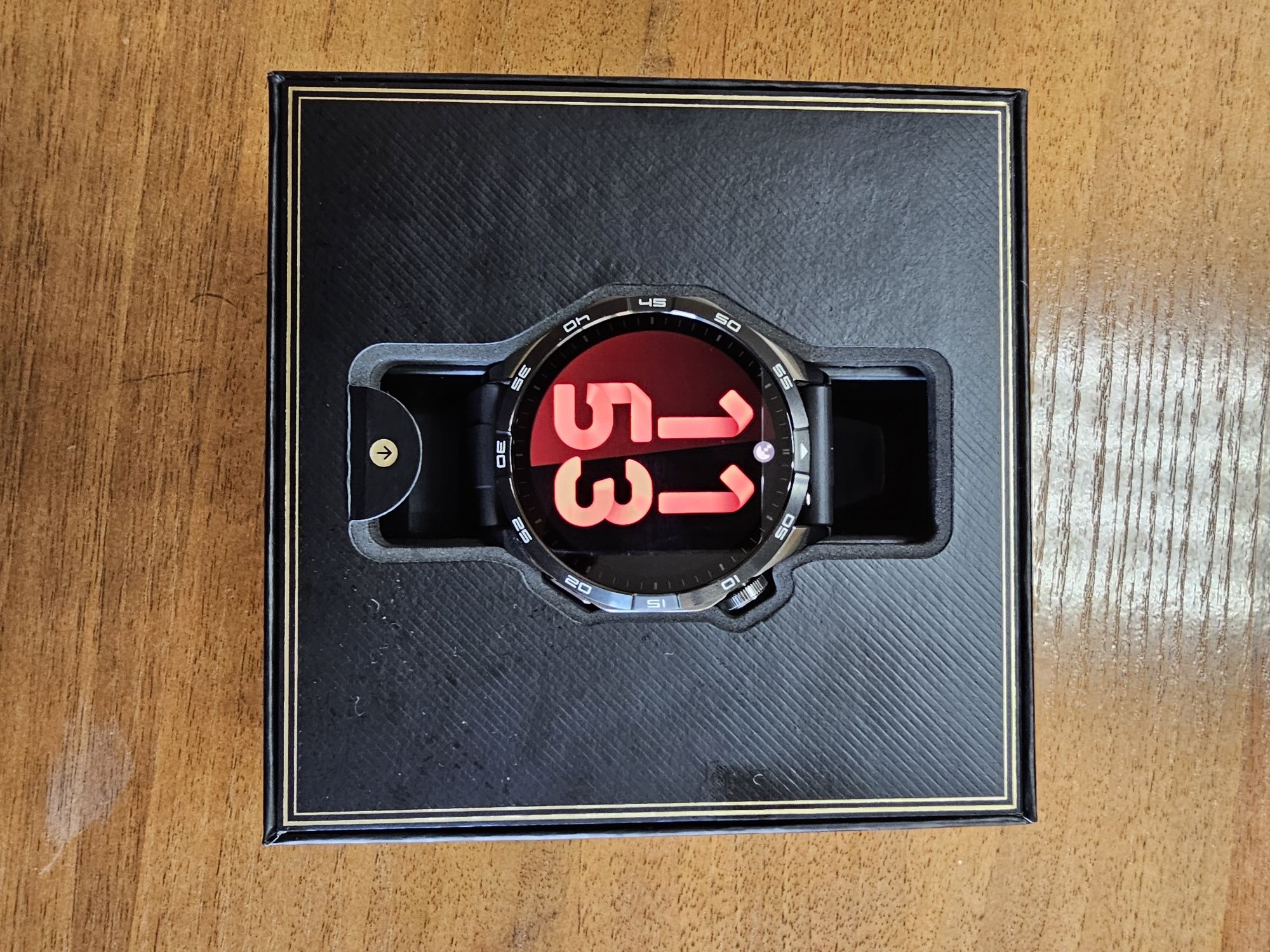 Продаю Смарт часы в хорошем состоянии, Huawei Watch GT класные часы