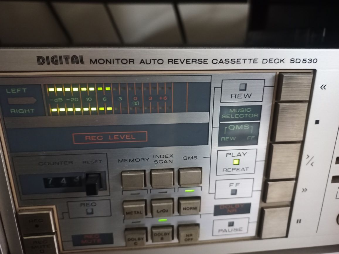 Marantz усилвател