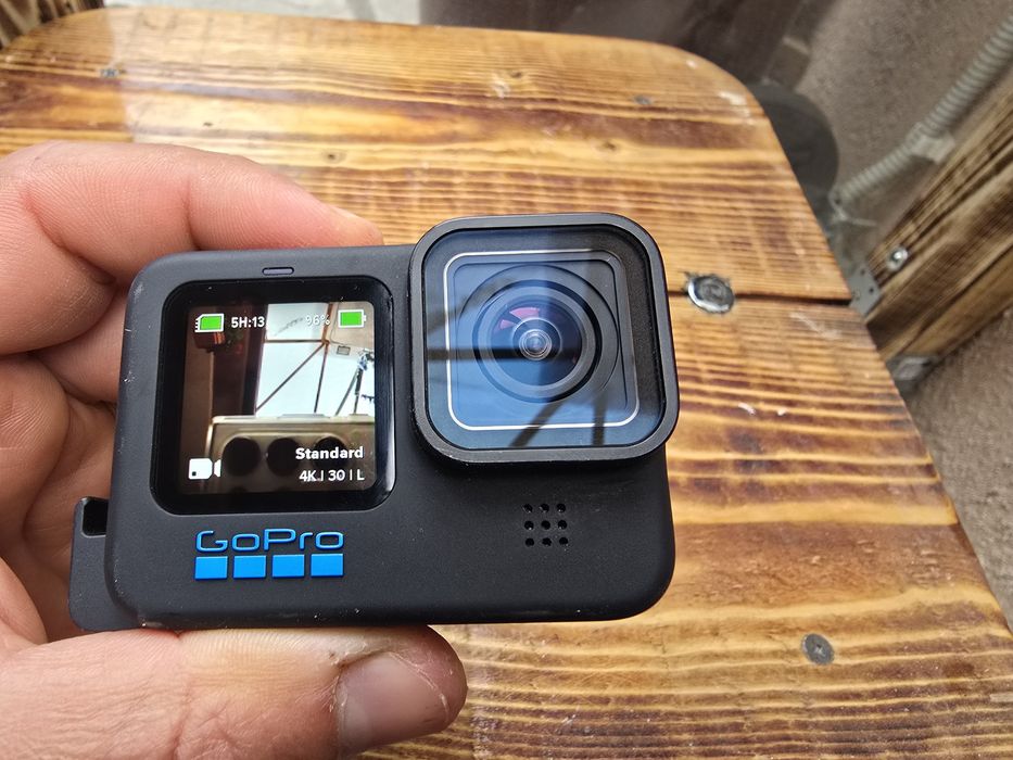 GoPro 10 BLACK + card 128 gb + Baterie GoPro nouă