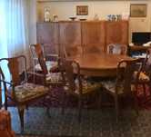 Mobilier din lemn de nuc