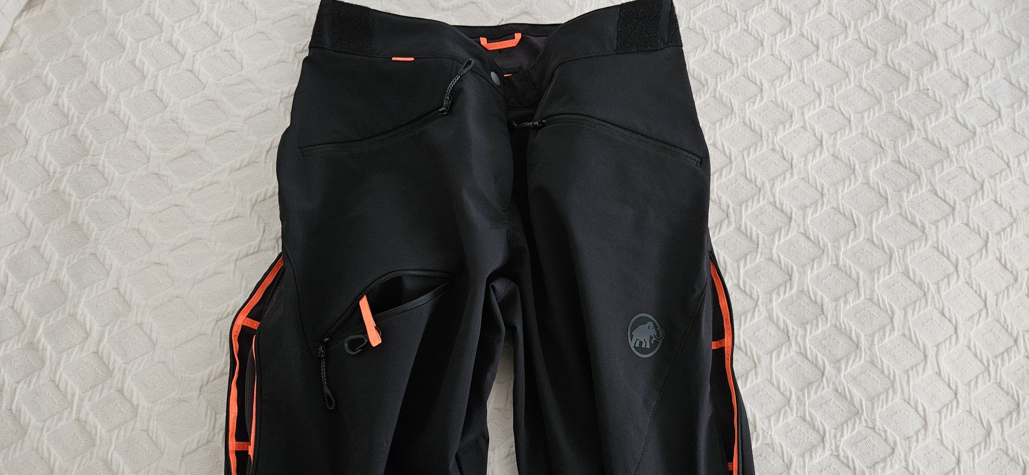 Pantaloni Mammut, 100% vant