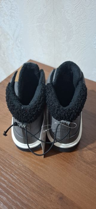 Демисезонные ботинки H&M 32