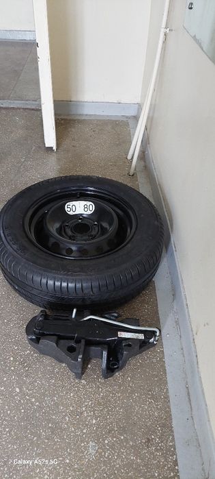 Vind rota rezerva nefolosita cu cauciuc Michelin  195/65 R 15