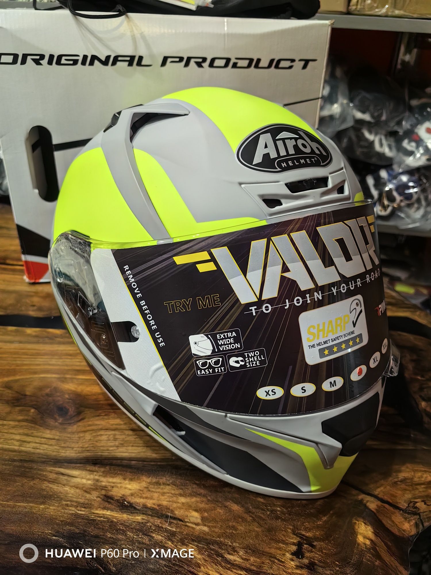 Airoh Valor wings fluo
Размер L