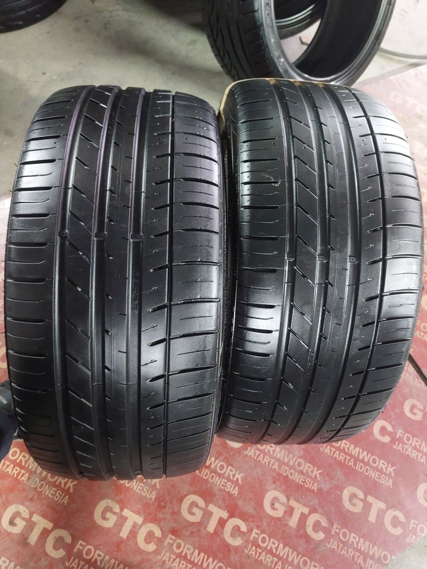 235/35/19 KUMHO 2 броя