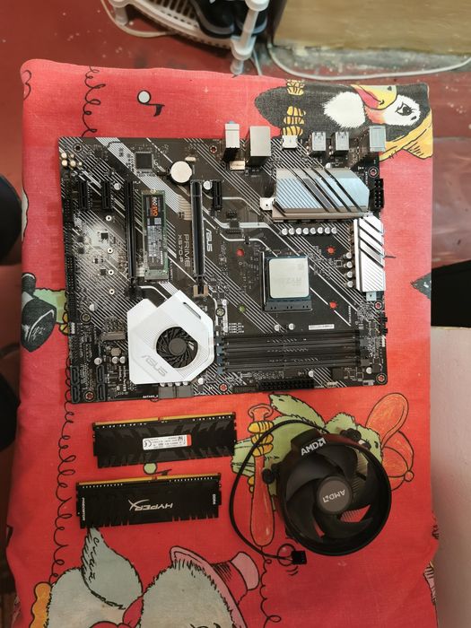 Kit ryzen 7 2700X asus X570-P ssd m2 256g rami 2X8=16g 2667mh