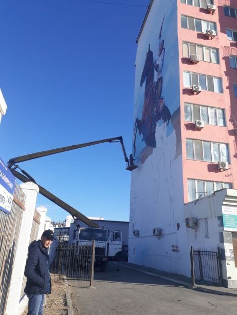 Автовышка ИП оказывает услуги АГП 28 метров.