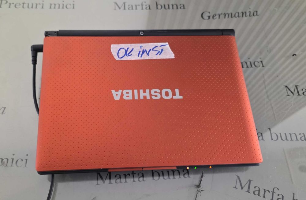 Laptop mini - Toshiba NB520-125 - functional,instalat