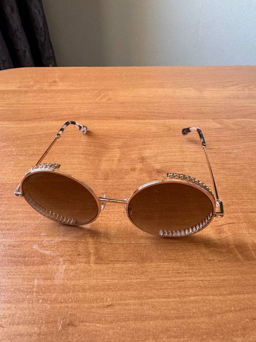 Солнцезащитные очки Jimmy Choo
Copper Brown SS
Оригинальные очки