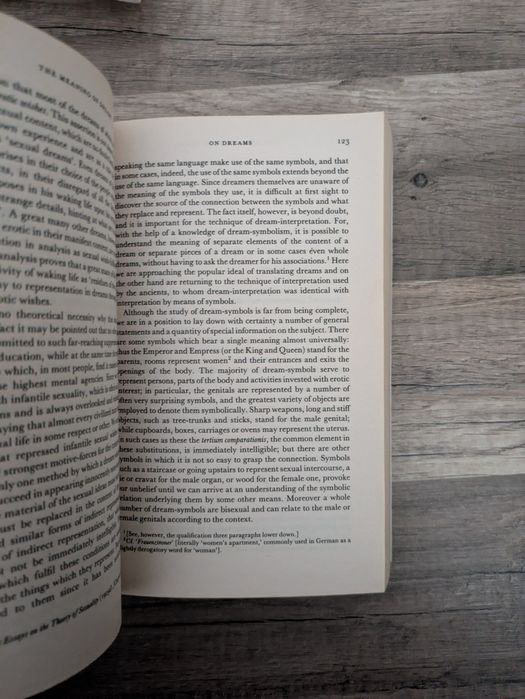 The essentials of psychoanalysis de Sound Freud
