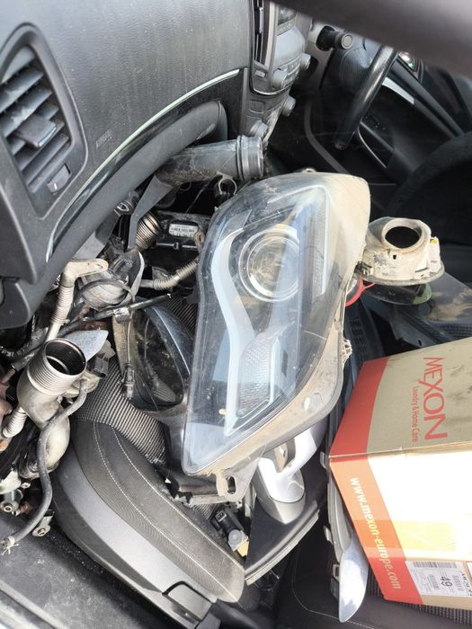 Фар Опел Инсигния 2016г