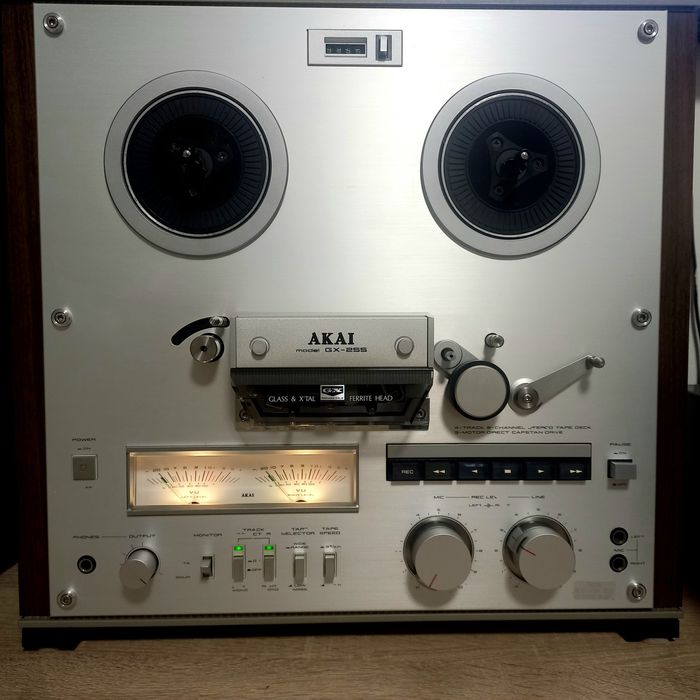 Magnetofon Akai gx-255,4 capete,3motoare, autorevers impecabil