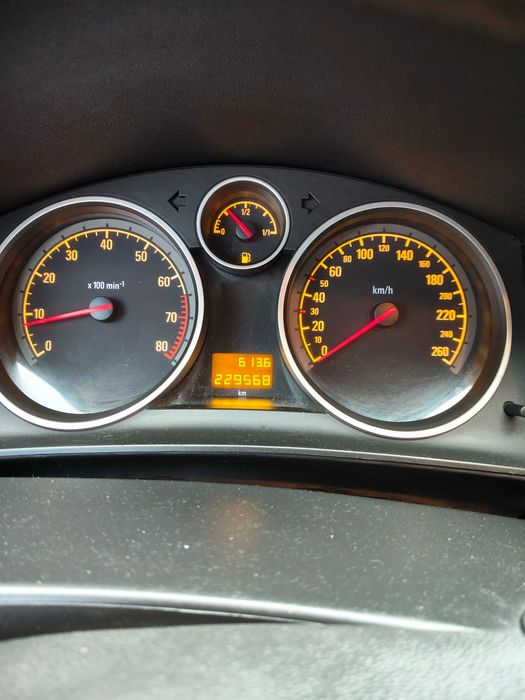 Opel Astra H 1.6 benzină