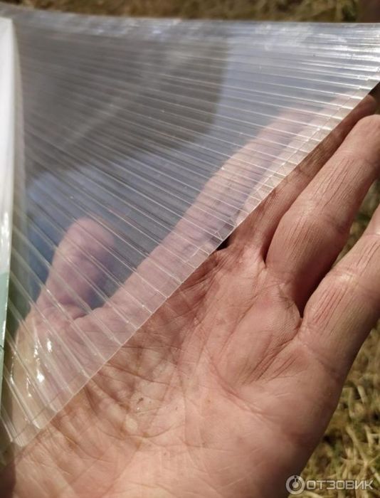 Сотовый поликарбонат прозрачный 4 мм