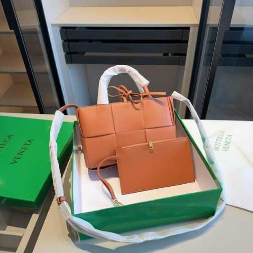 Geanta de mana dama Bottega Veneta 833124