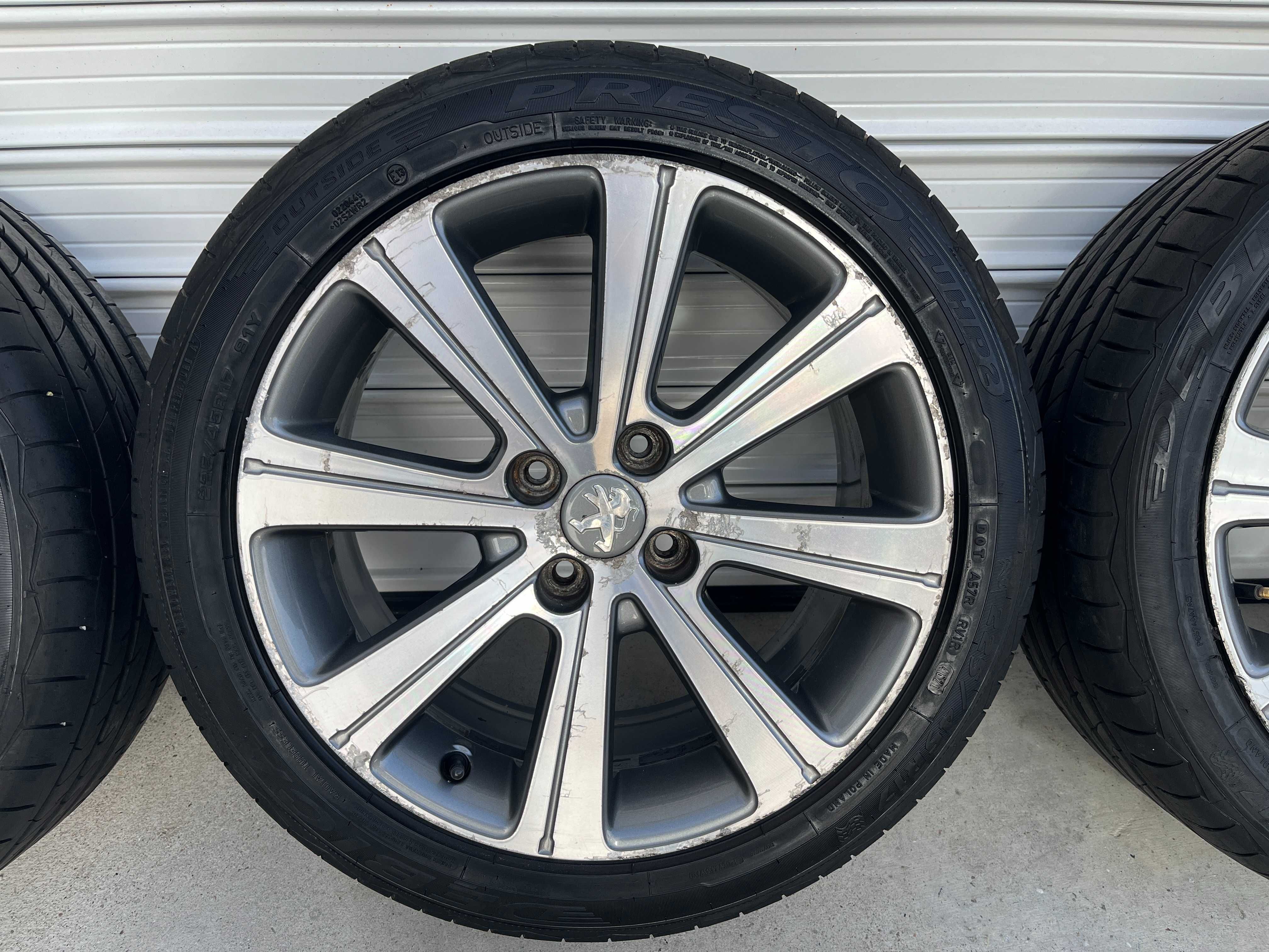 Джанти с гуми DEBICA 225/45 R17 DOT 2021г. Peugeot 308 Facelift