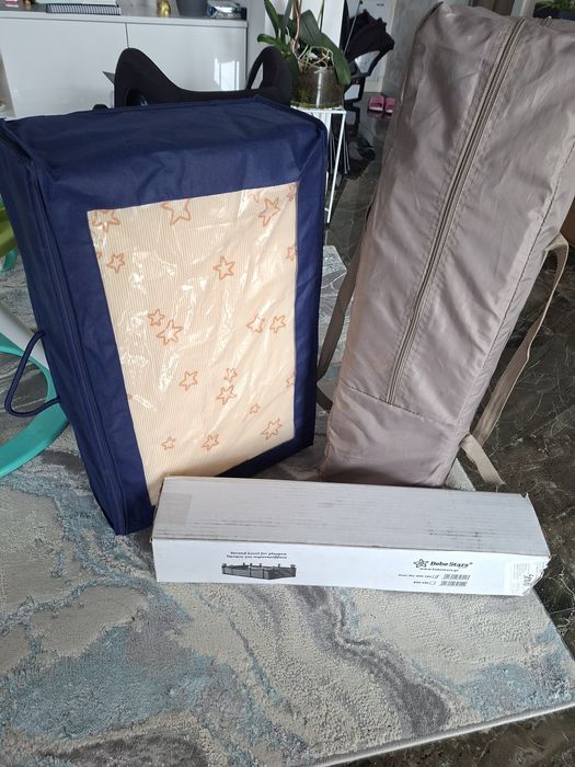 Pătuț tip țarc pliabil